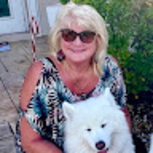 Meet your Posher, Connie - Picture 1 of 1